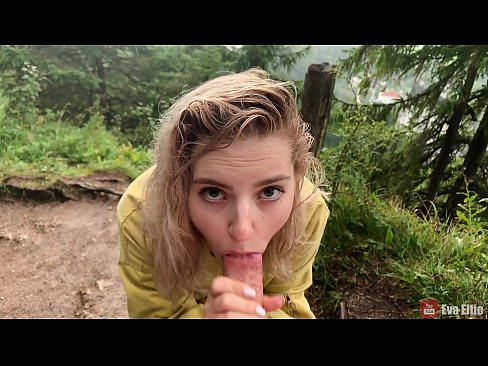 ❤️ Merch yn llyncu cum ar ôl blowjob cyhoeddus - Eva Elfi ️ Fideos rhyw wrthon ni ️❤